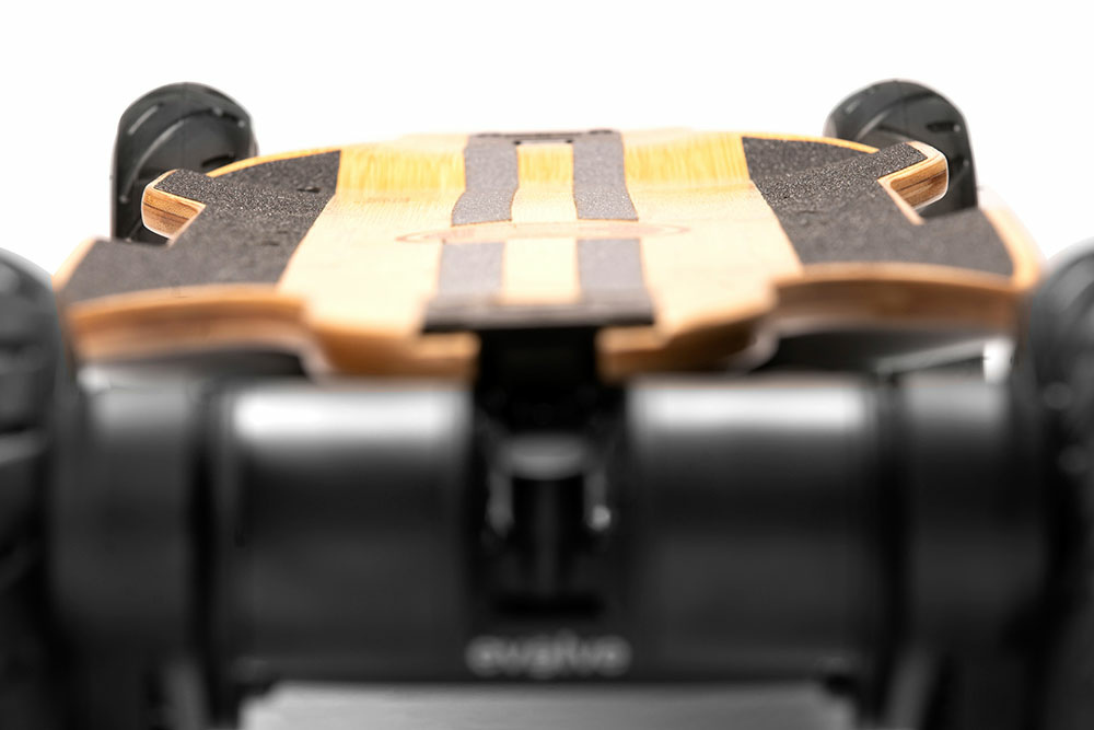 Электроскейт Evolve Hadean Bamboo All Terrain Электроскейт Evolve Hadean Bamboo All Terrain
